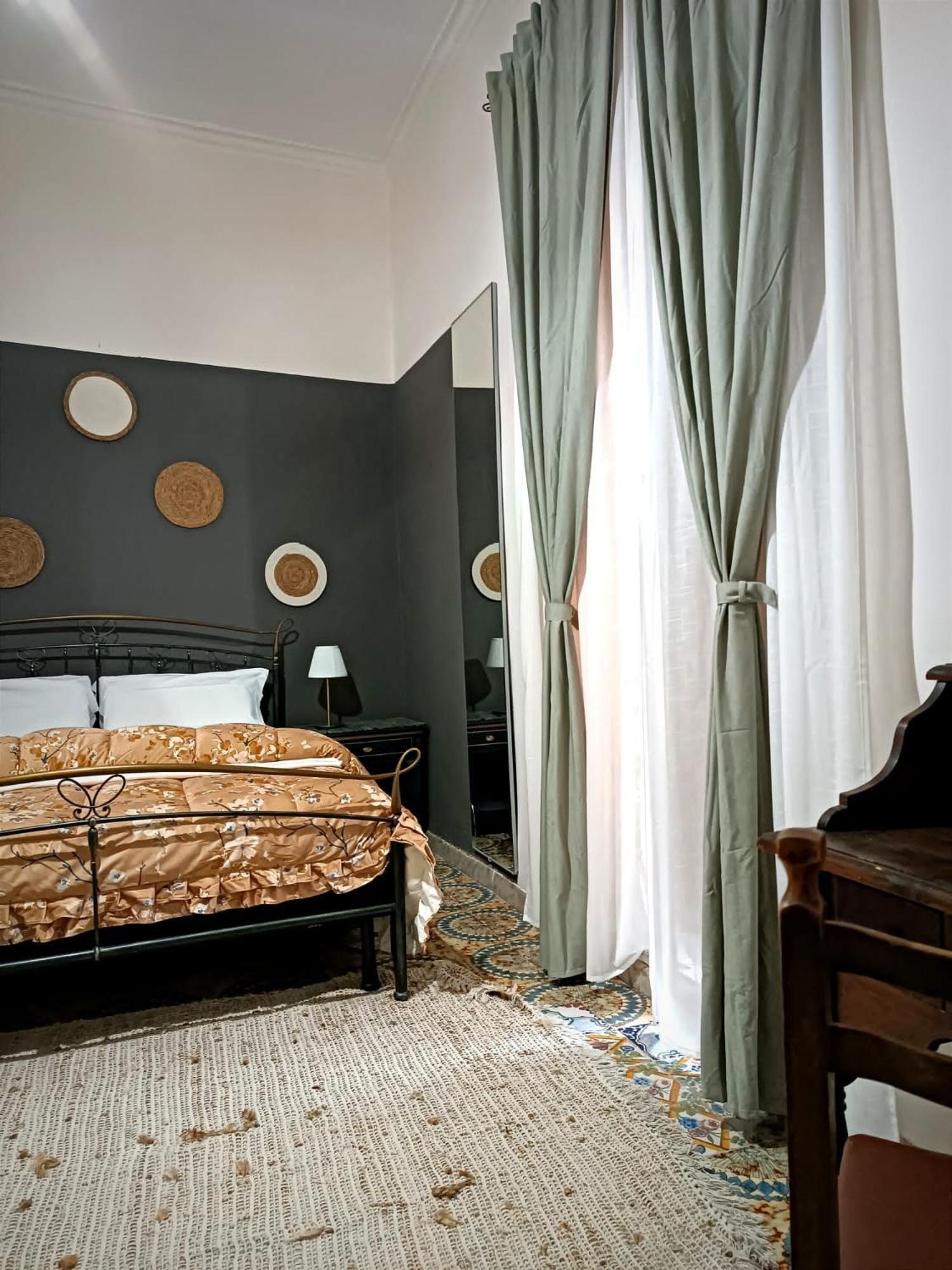 Boric Home -Centro Storico - เนเปิลส์ ภายนอก รูปภาพ